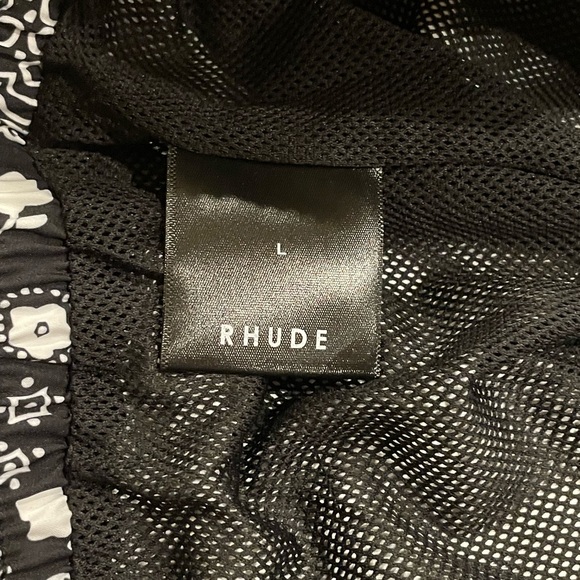 NEW Rhude Bandana Paisley Logo Shorts Black Spell Out RH Swim Trunks - Picture 8 of 8